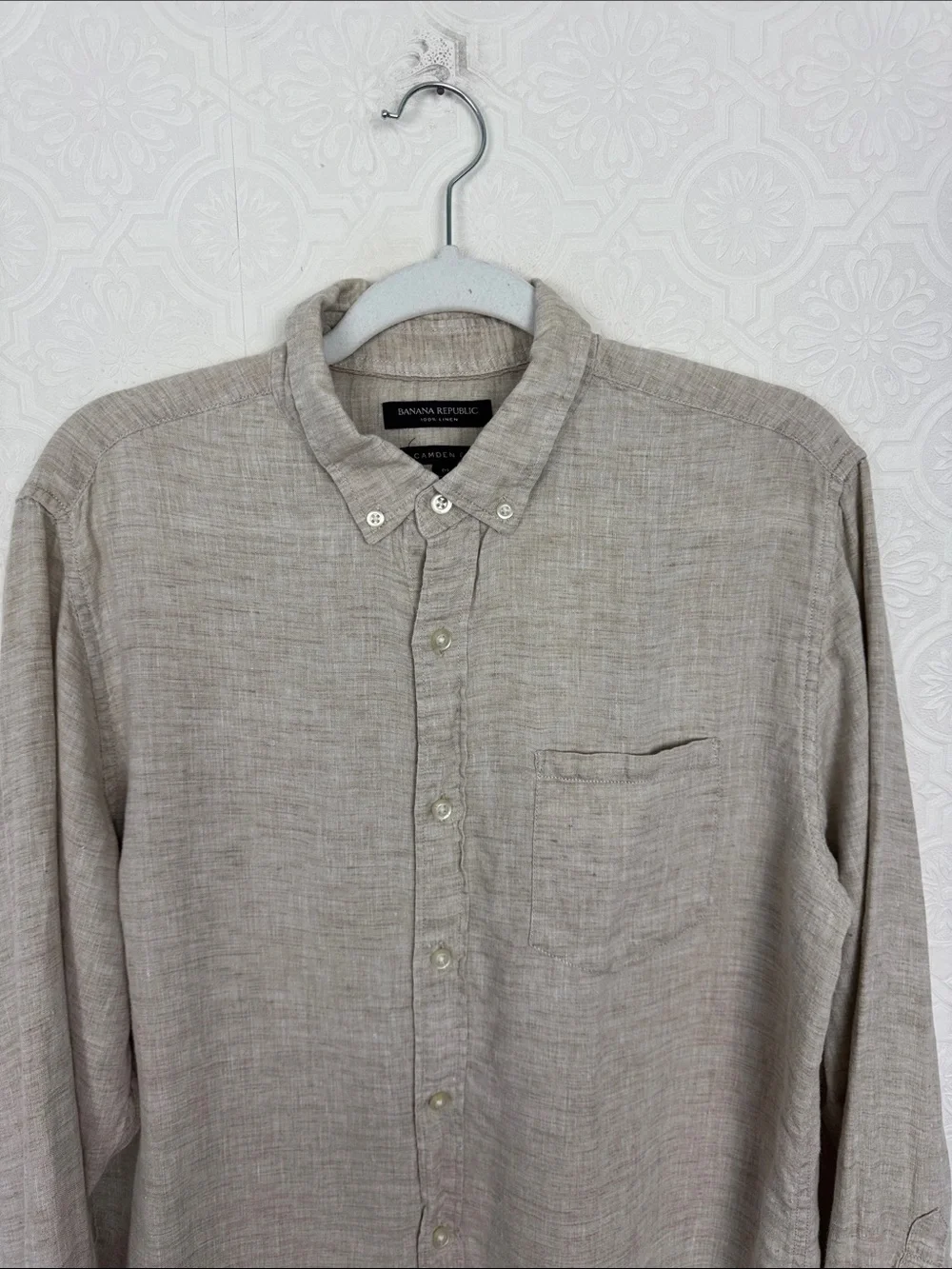 Banana Republic 100% Linen Button‎ Down Shirt Men’s Medium Beige Camden Fit